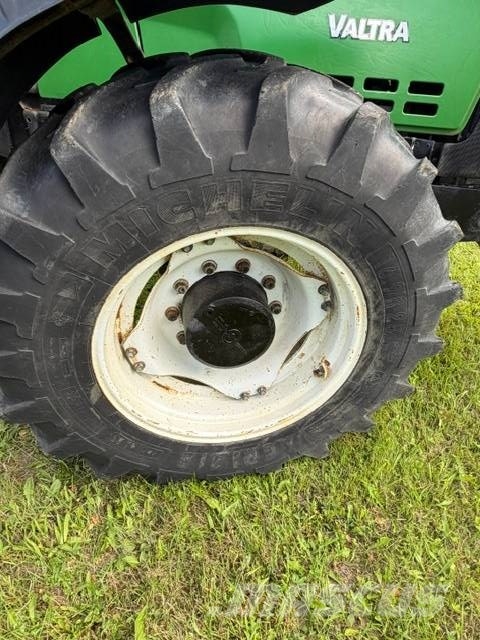 Valtra Valmet 8450 Traktorji
