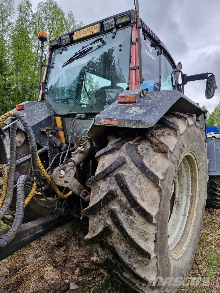 Valtra 8450 Hitech Tractoare