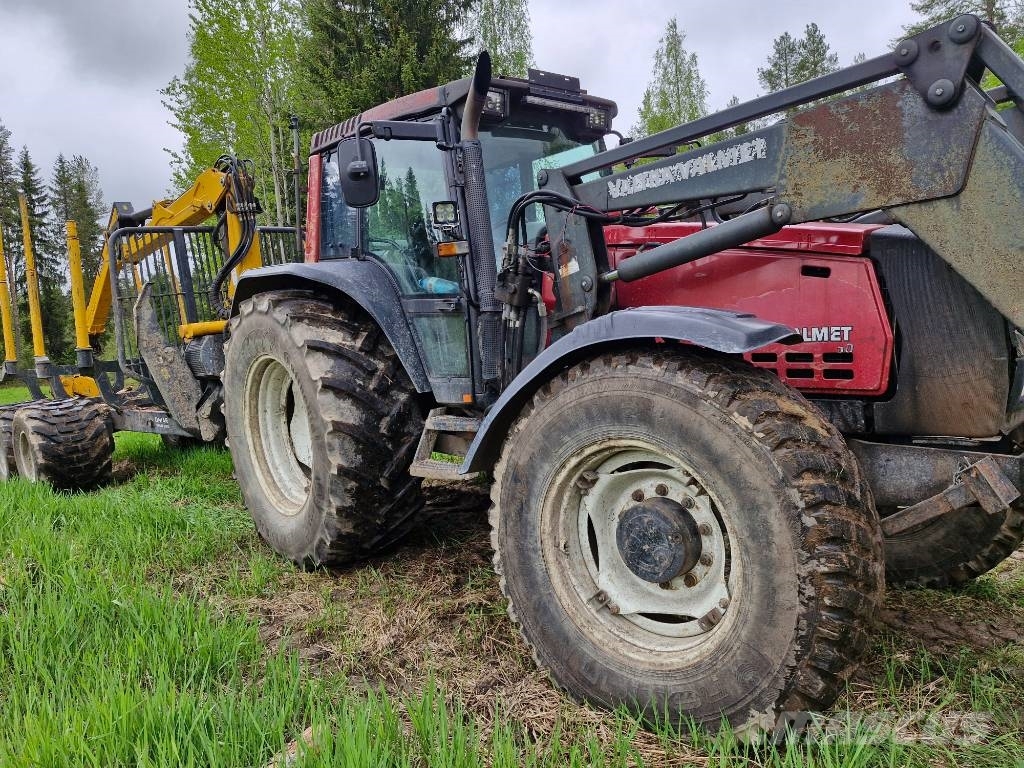Valtra 8450 Hitech Tractoare