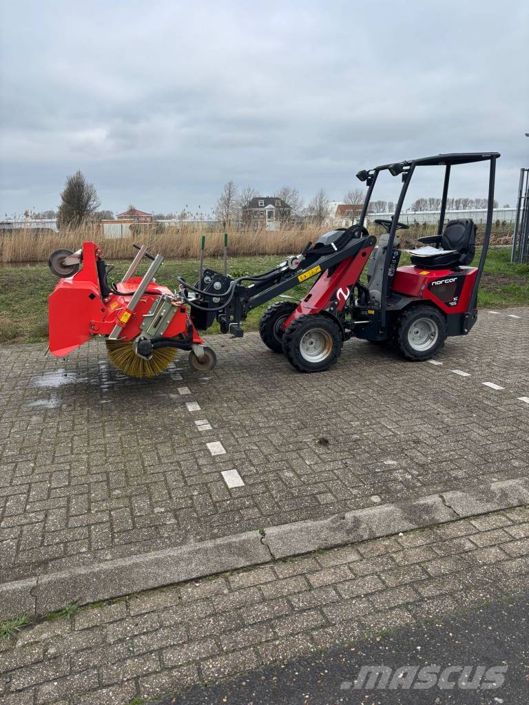 Norcar XC755 小型装载机