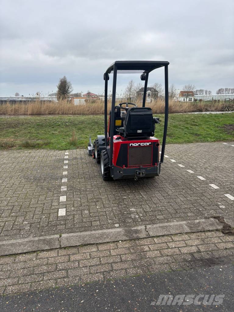 Norcar XC755 小型装载机
