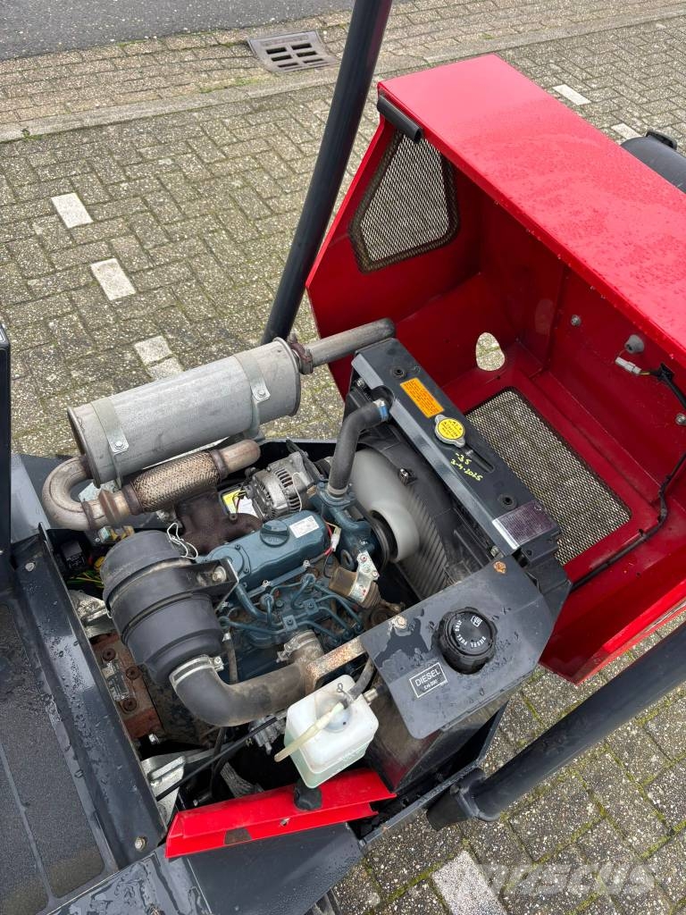 Norcar XC755 小型装载机