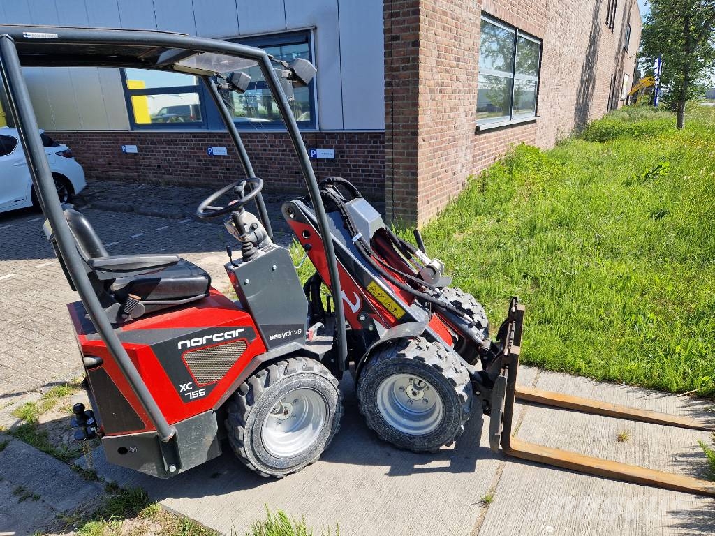 Norcar XC755 小型装载机