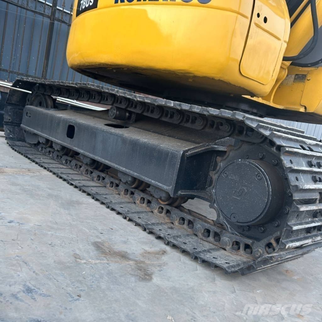 Komatsu PC78 US حفارات زحافة