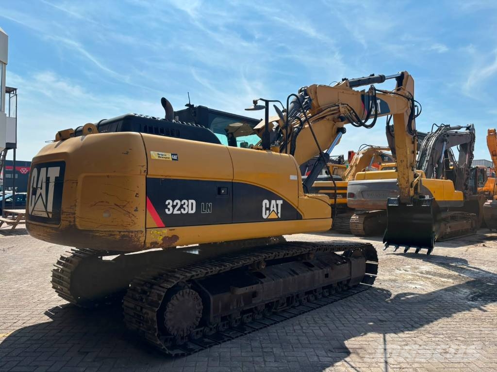 CAT 323 D LN Raupenbagger