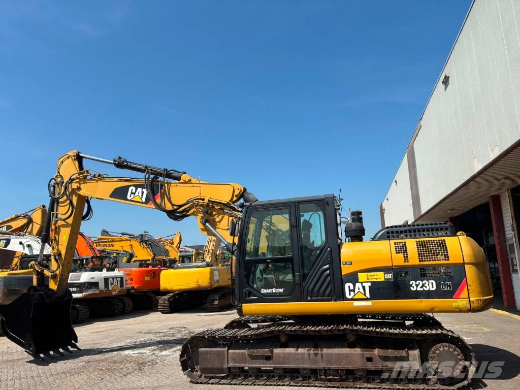 CAT 323 D LN Raupenbagger