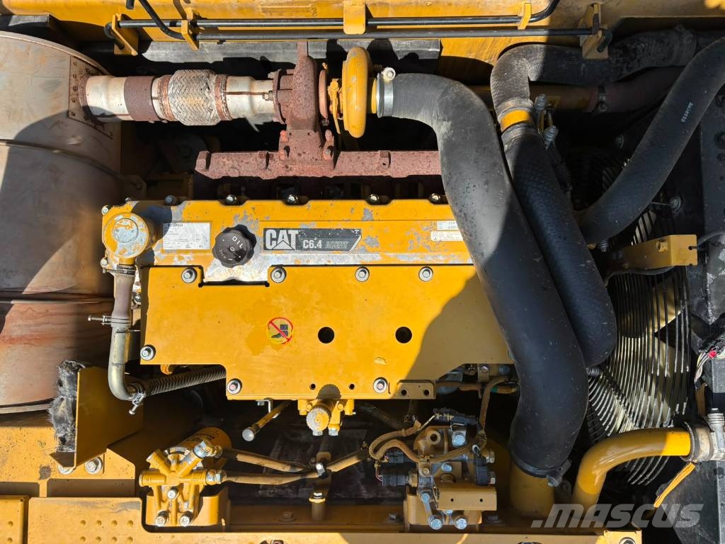 CAT 323 D LN Raupenbagger