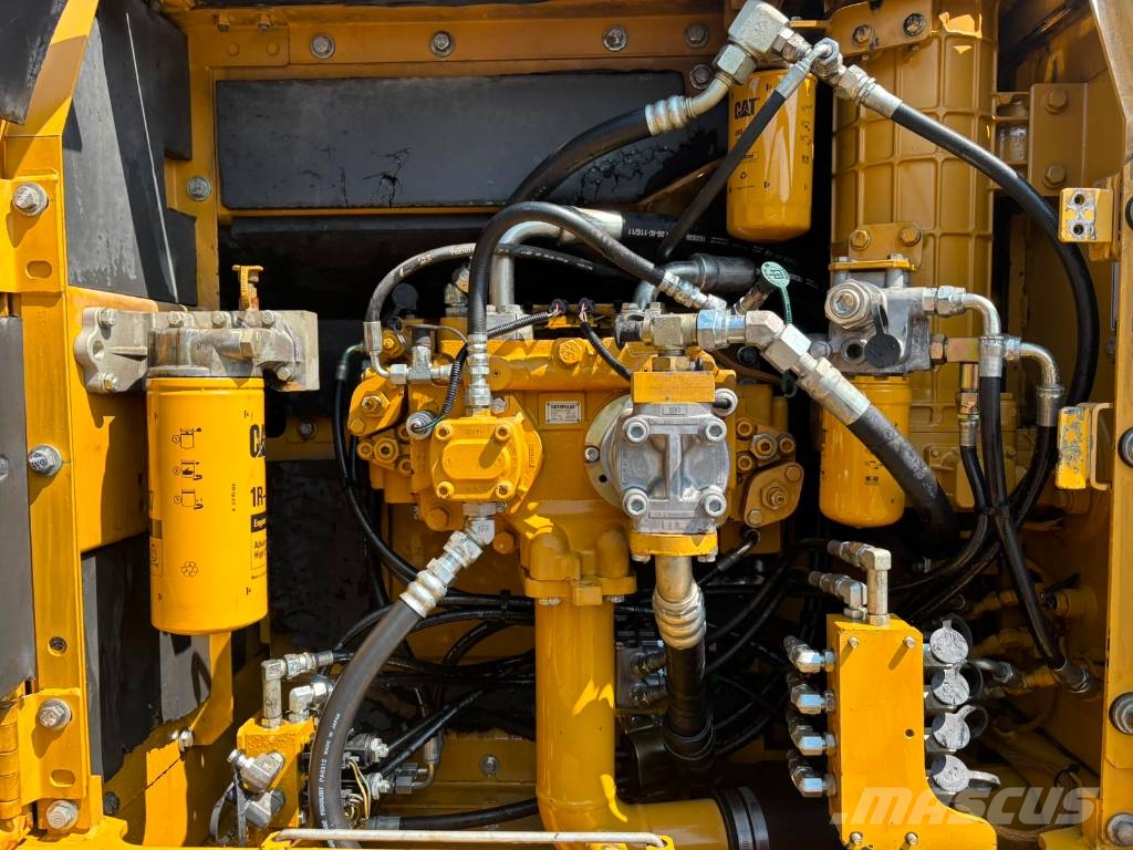 CAT 323 D LN Raupenbagger
