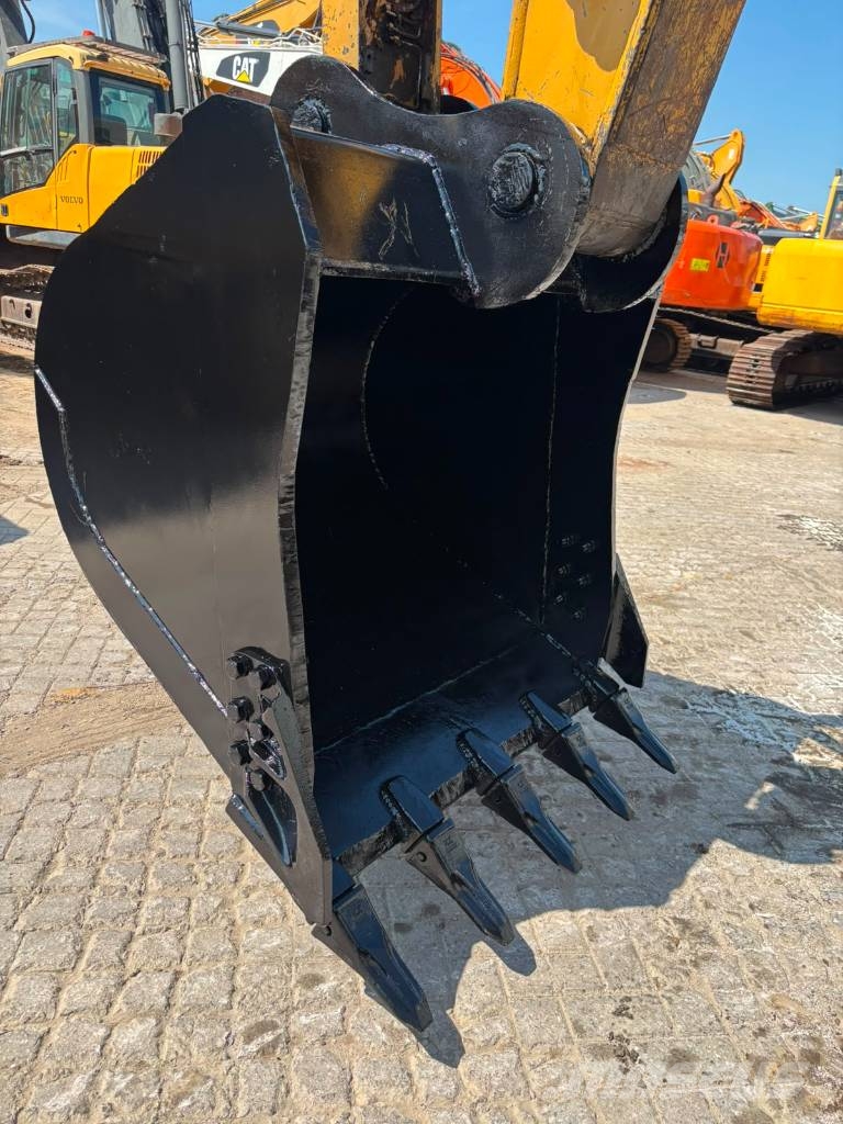 CAT 323 D LN Raupenbagger