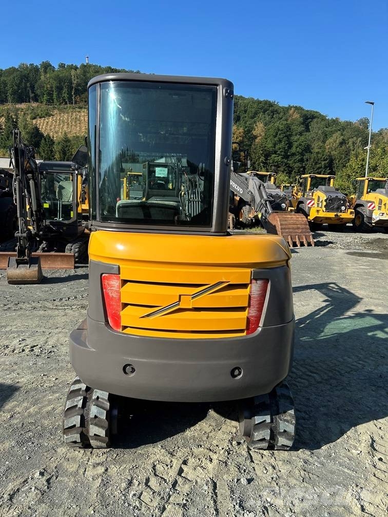 Volvo EC 27 C Mini excavators < 7t (Mini diggers)