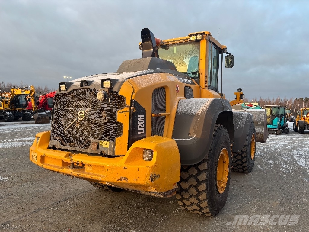 Volvo L 120 H Long Boom / Myyty, Sold 轮式装载机