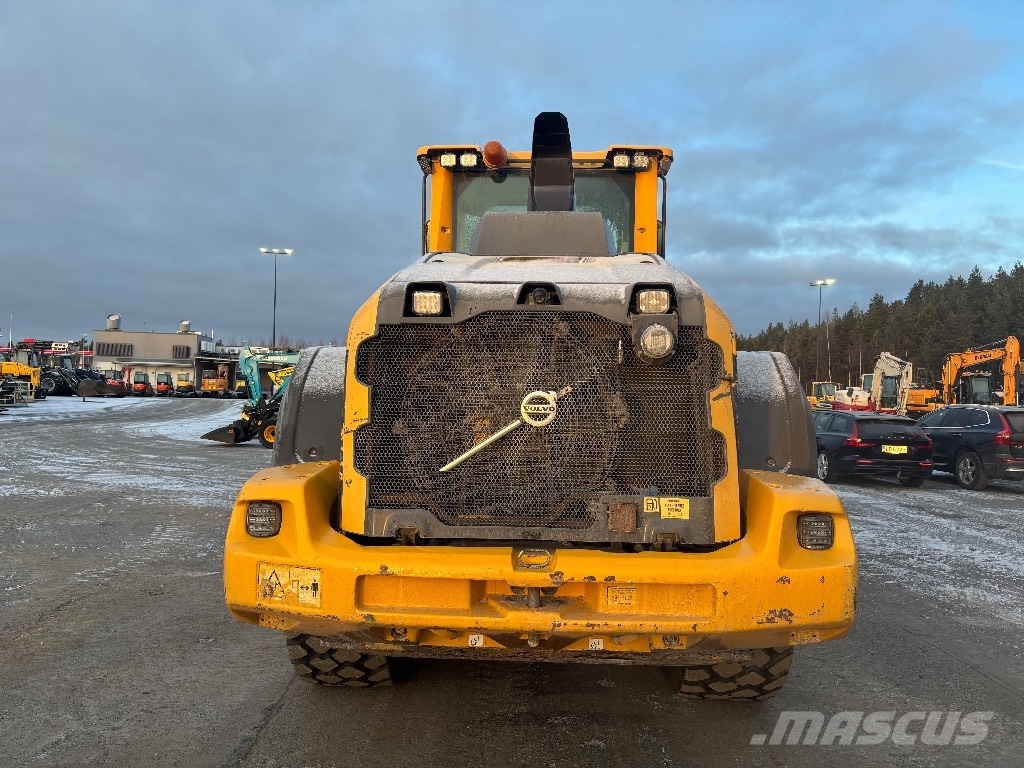 Volvo L 120 H Long Boom / Myyty, Sold 轮式装载机