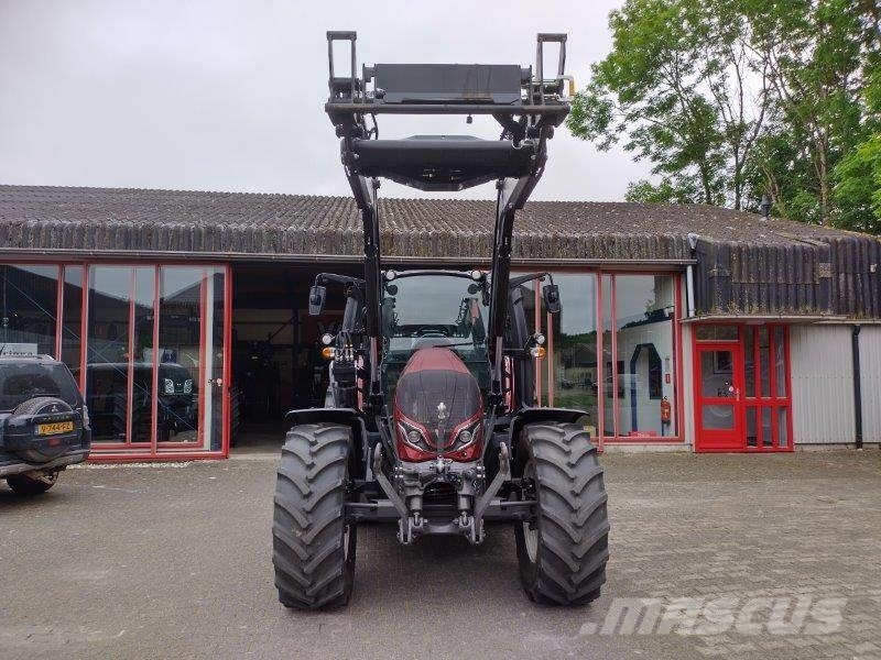 Valtra G135 Active Traktorer
