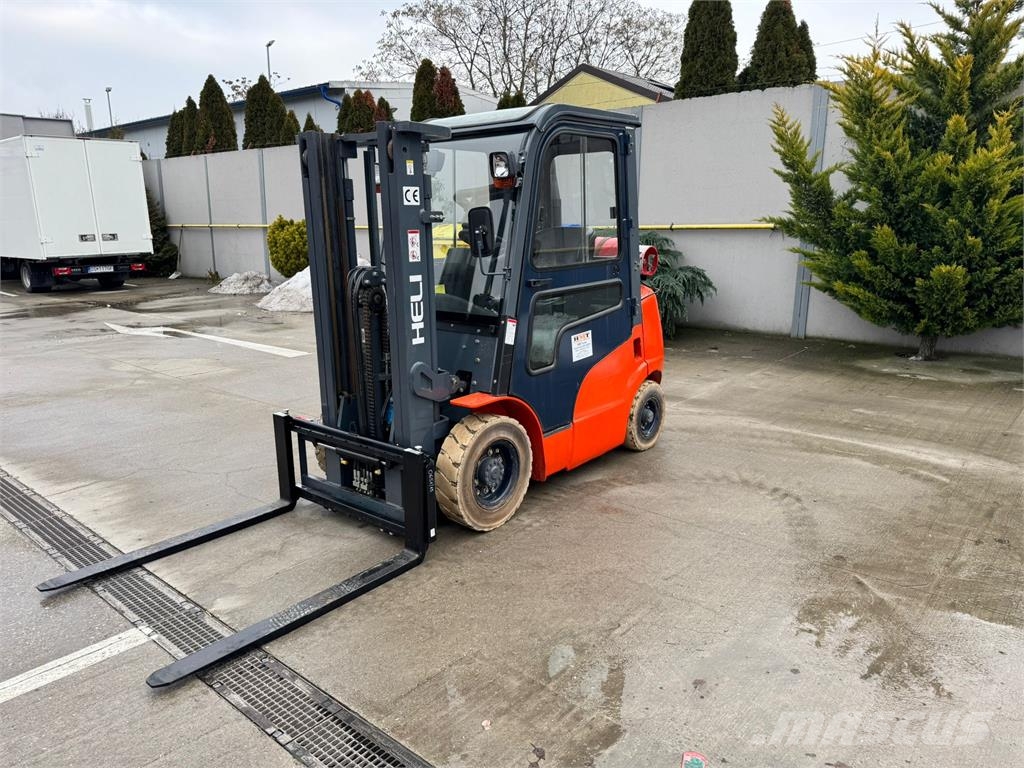 Heli CPQD25, Nissan engine Carrelli elevatori GPL