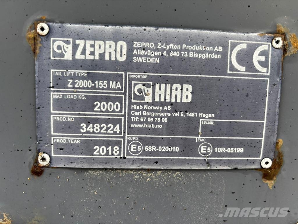 Volvo FM 330 4x2 EURO6 + SIDE OPENING BOX Dobozos teherautók
