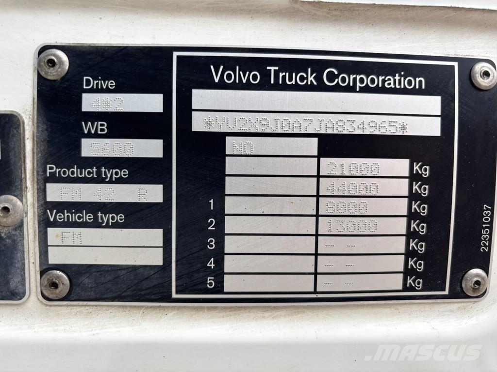 Volvo FM 330 4x2 EURO6 + SIDE OPENING BOX Dobozos teherautók