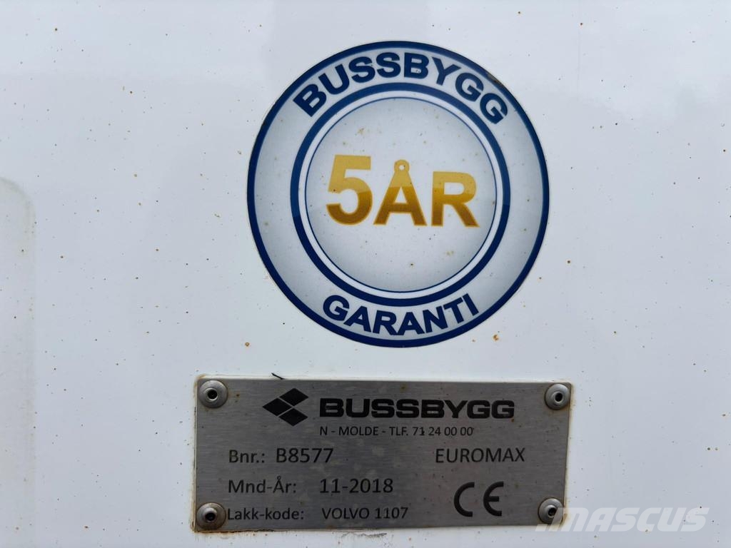 Volvo FM 330 4x2 EURO6 + SIDE OPENING BOX Dobozos teherautók