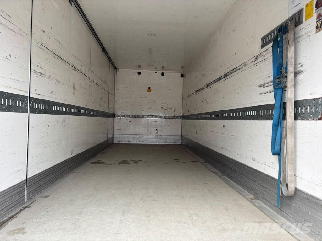 Volvo FM 330 4x2 EURO6 + SIDE OPENING BOX Dobozos teherautók