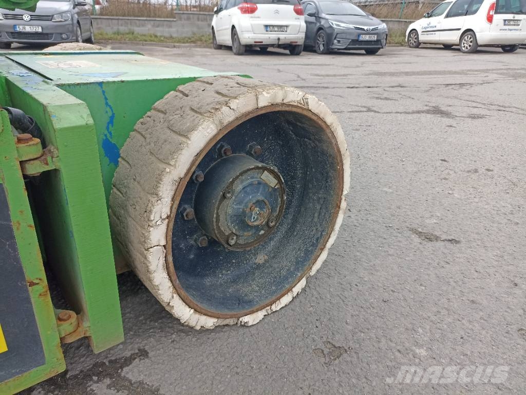Genie Z30/20N Karos emelők