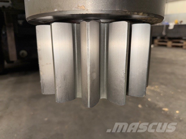 Terex BREVINI NEW SWING GEARS 塔式起重機