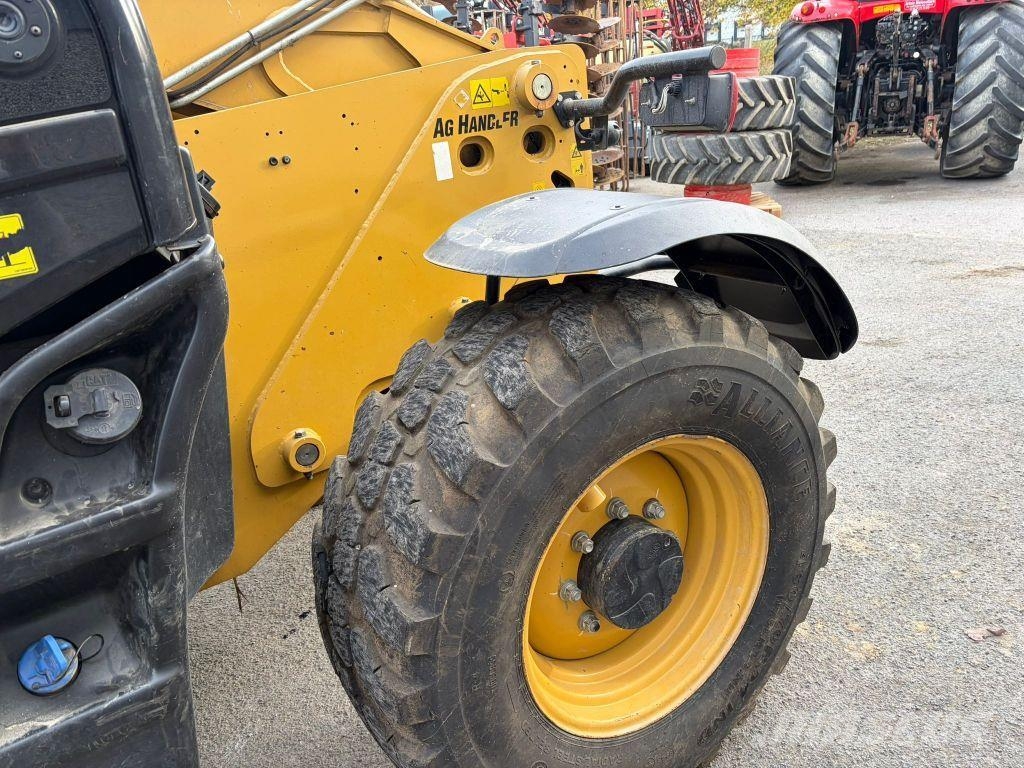 CAT TH 357 D معدات مناولة لأغراض الزراعة