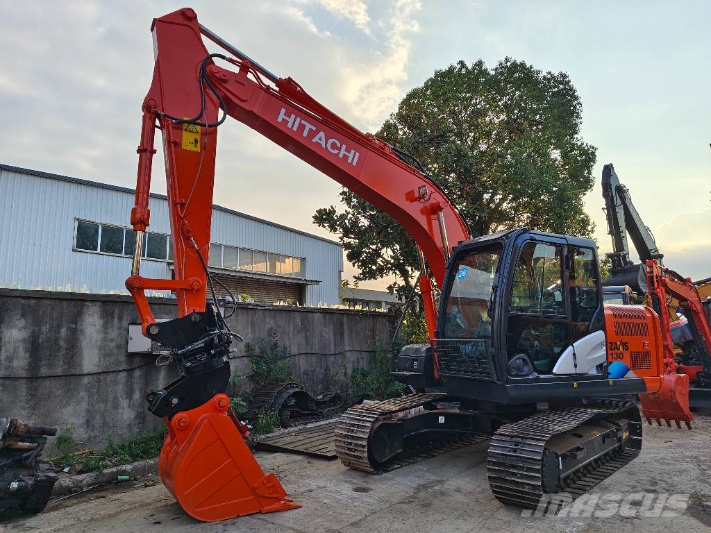 Hitachi ZX130 Bagri goseničarji