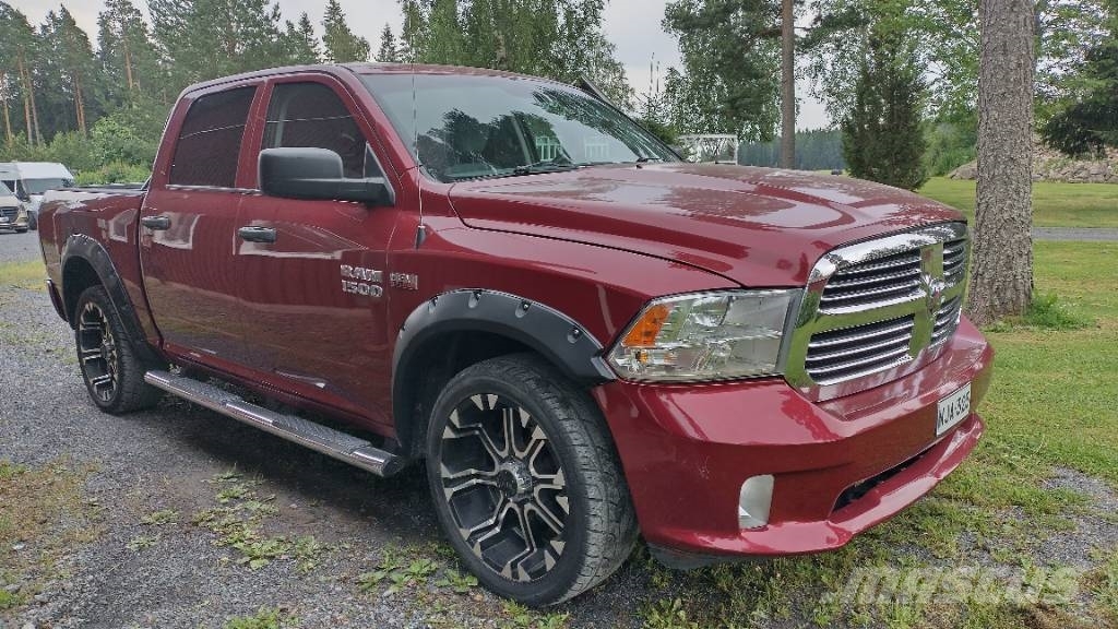 Dodge RAM 1500 5,7 hemi Lava-autot