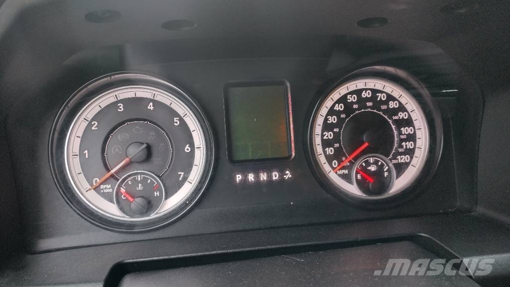 Dodge RAM 1500 5,7 hemi Lava-autot