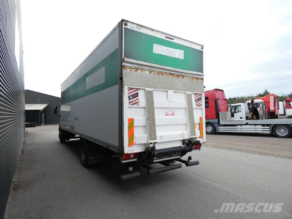 Iveco 180E 28 Camiones con caja de remolque