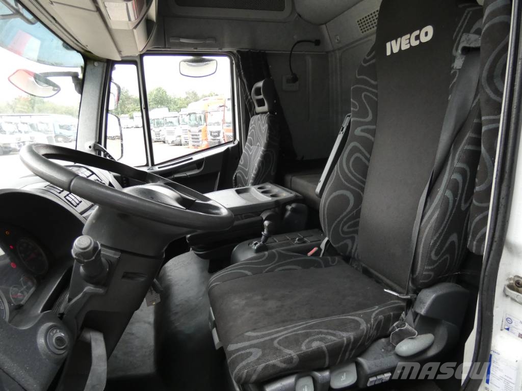 Iveco 180E 28 Camiones con caja de remolque