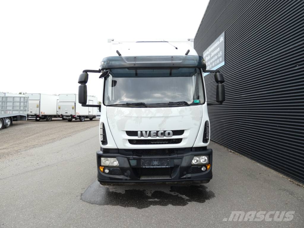 Iveco 180E 28 Camiones con caja de remolque