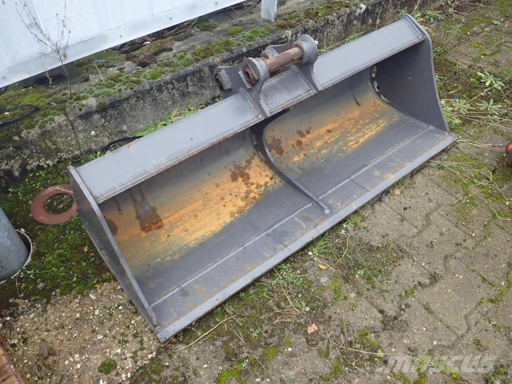 Volvo Grabenräumlöffel starr 1200mm Pin-On Cucharones