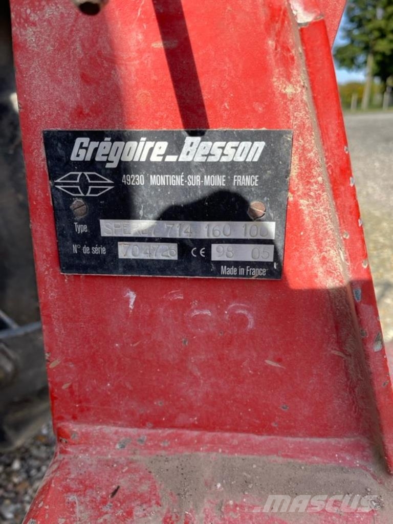 Gregoire BESSON SPERB7 Conventional ploughs