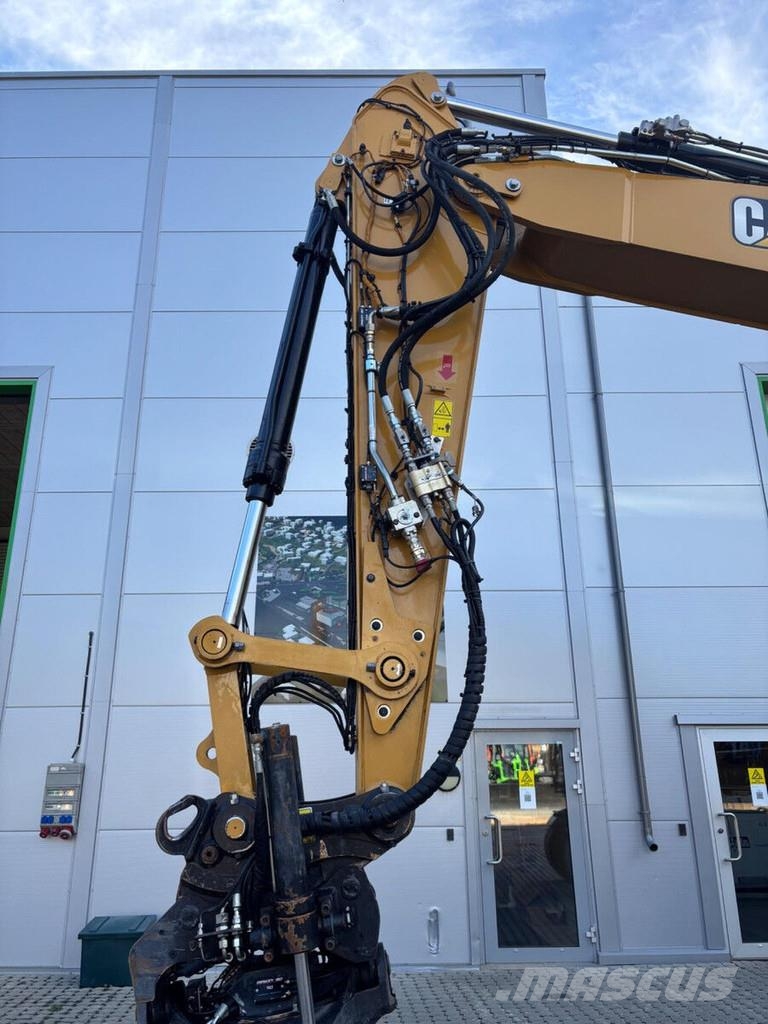 CAT M317 Escavatori gommati