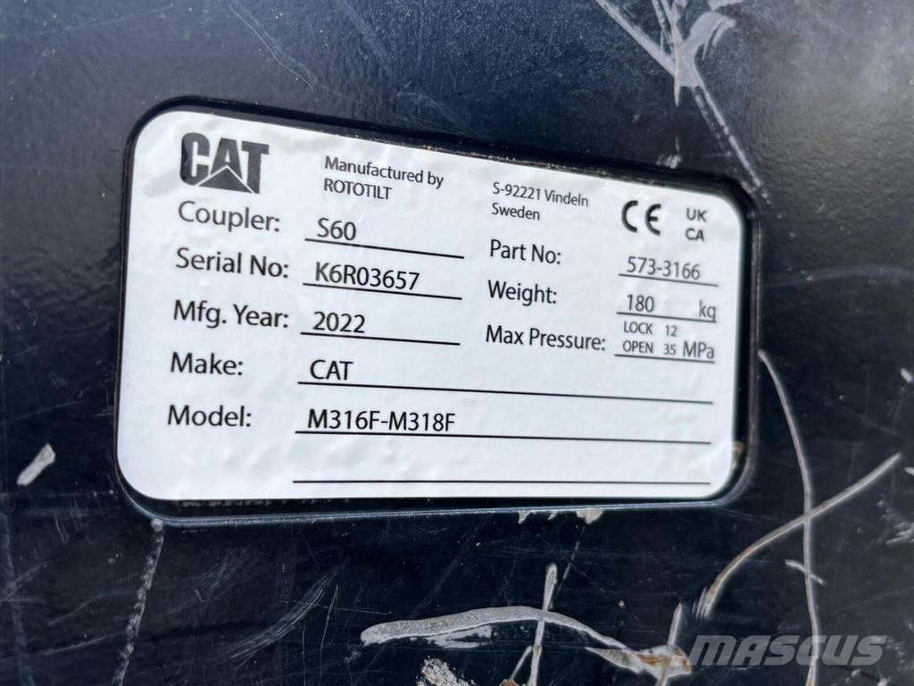 CAT M317 Escavatori gommati