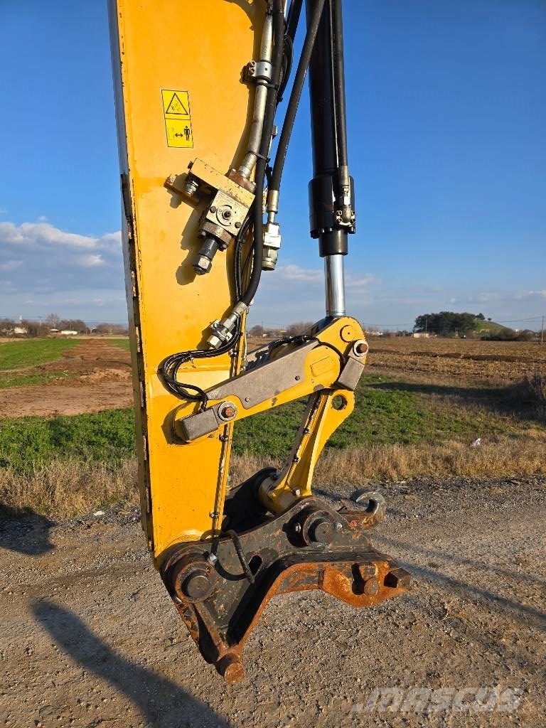 CAT 318 F Excavadoras de ruedas