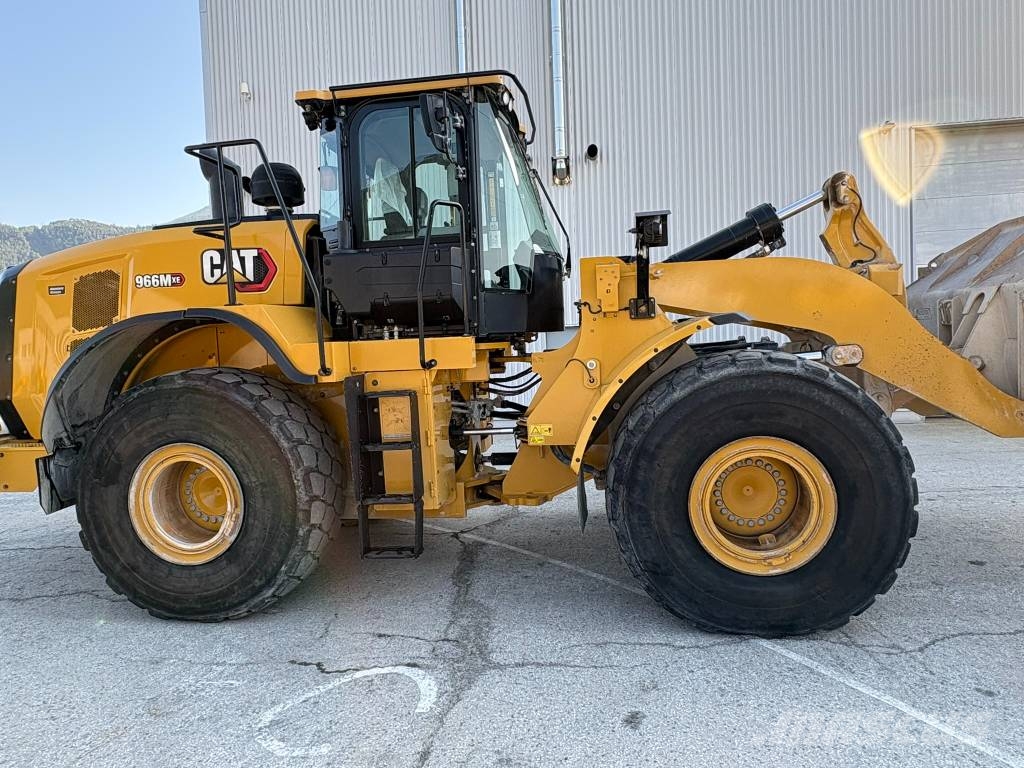 CAT 966 M Pyöräkuormaajat