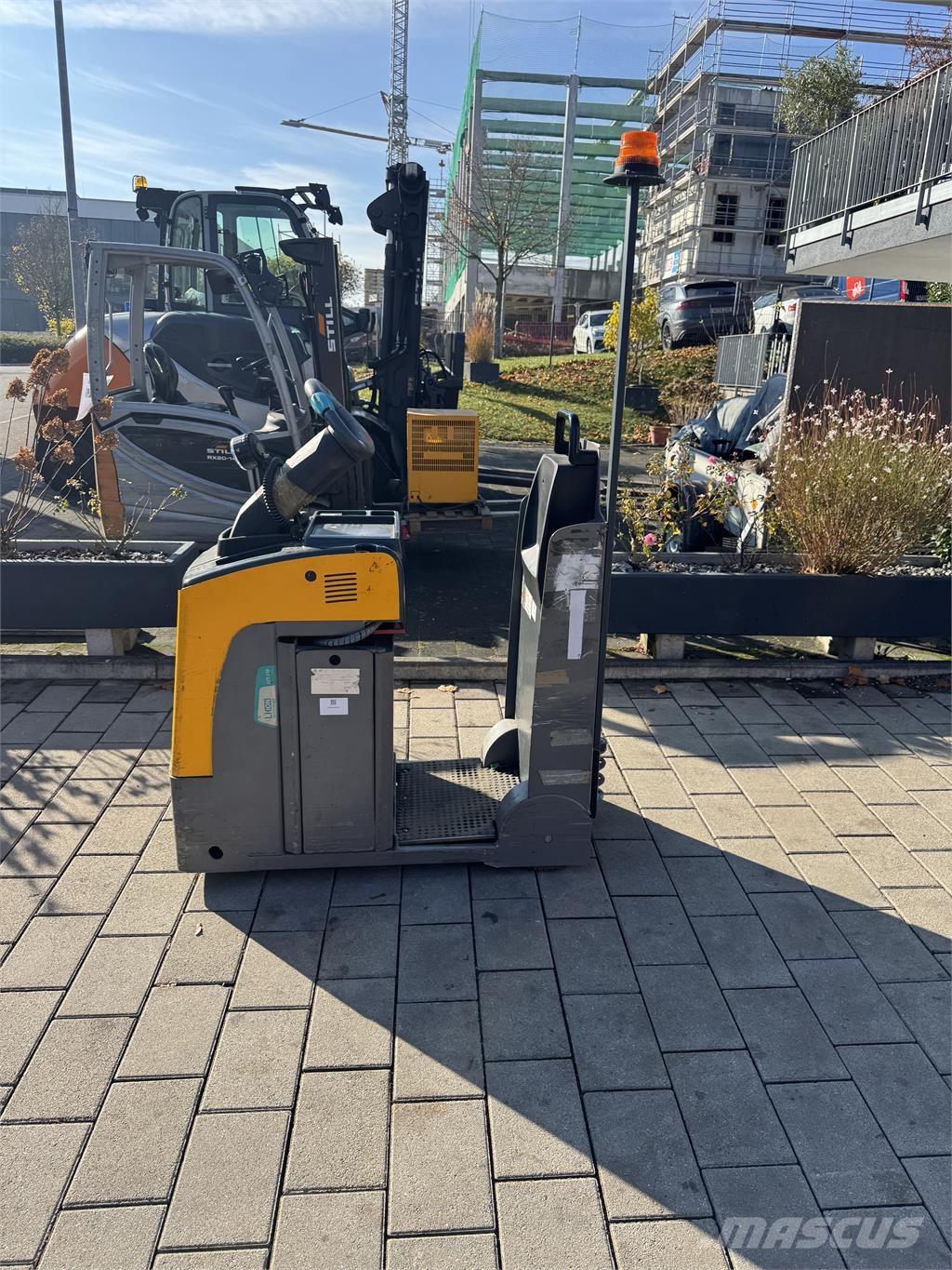 Jungheinrich EZS130 Li-Ion Tractores de reboque