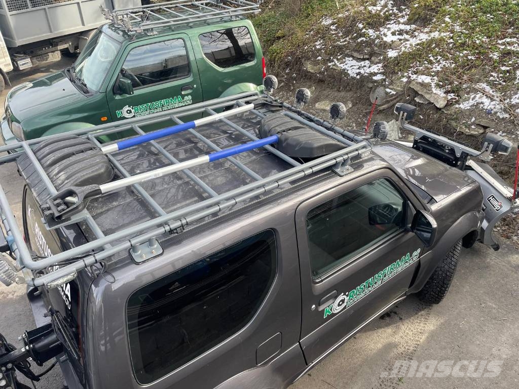 Suzuki Jimny 汽车