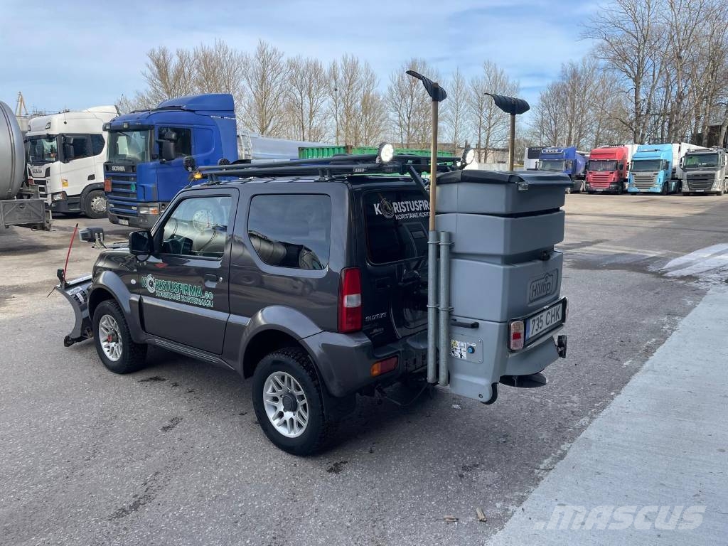 Suzuki Jimny 汽车