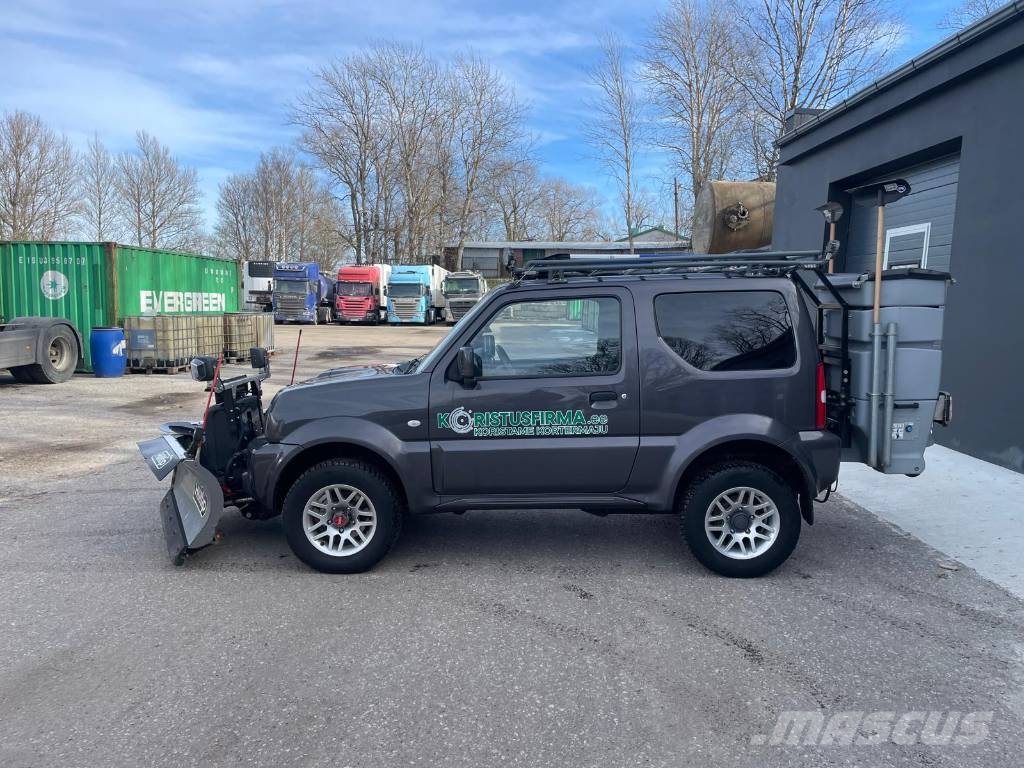 Suzuki Jimny 汽车