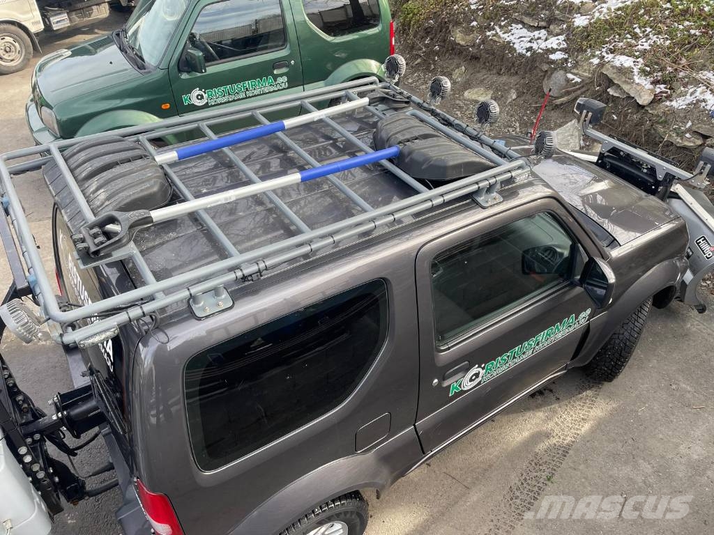 Suzuki Jimny 汽车