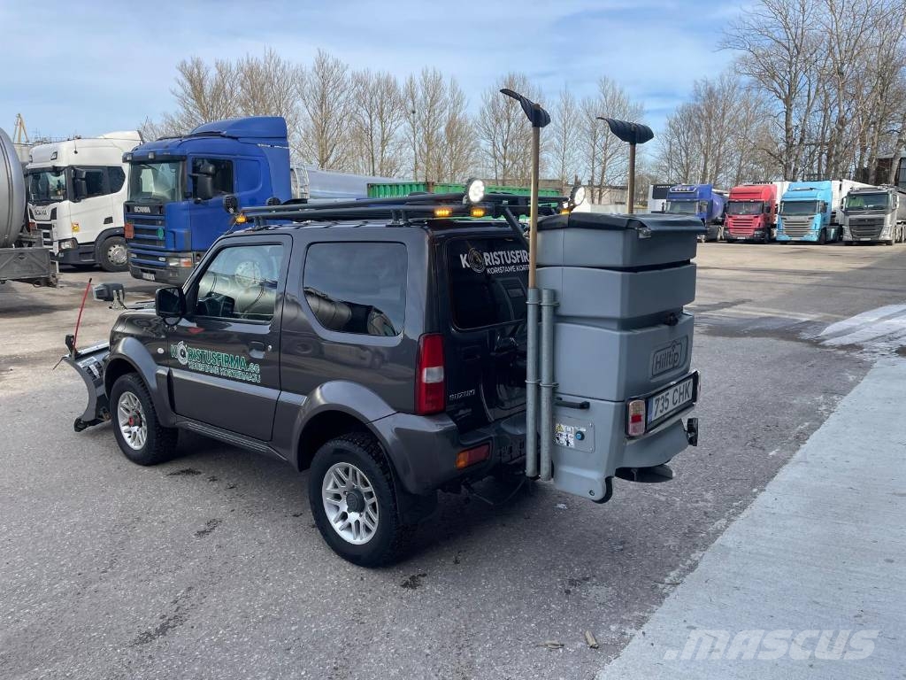 Suzuki Jimny 汽车
