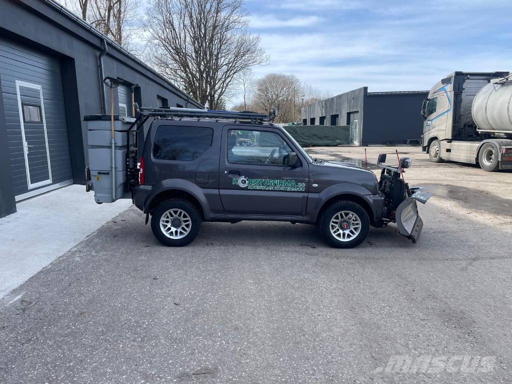 Suzuki Jimny 汽车