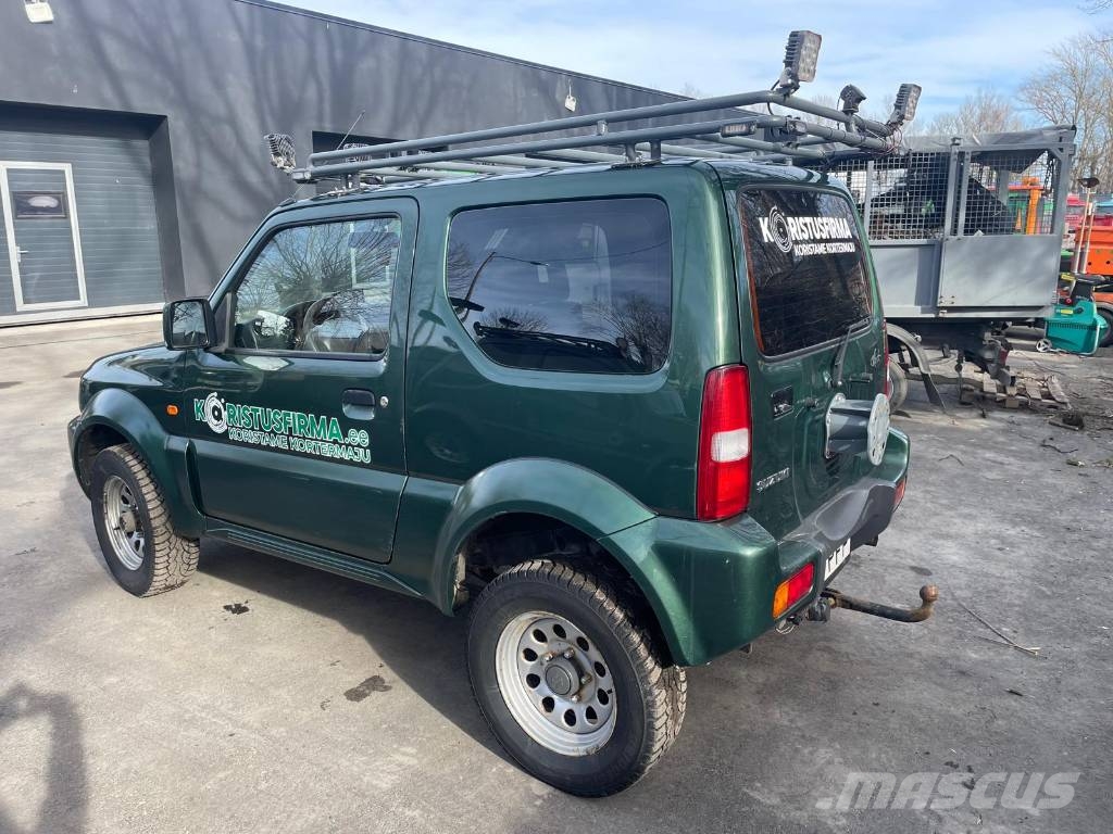 Suzuki Jimny 汽车