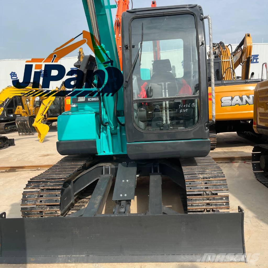 Kobelco SK 75 小型挖掘机