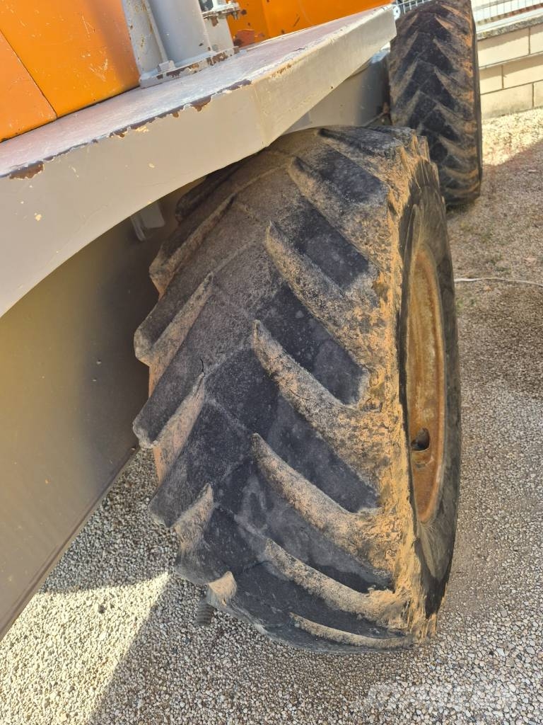 Ausa D 600 APG Site dumpers