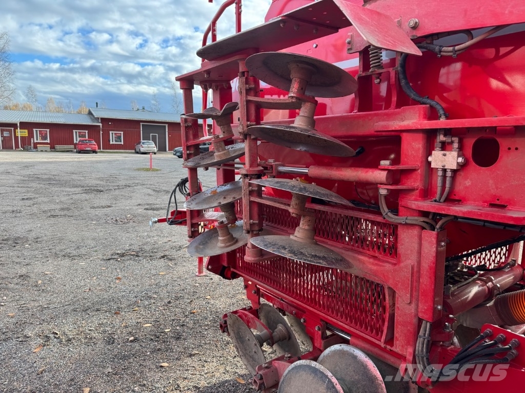 Horsch Pronto 4 DC Combination drills