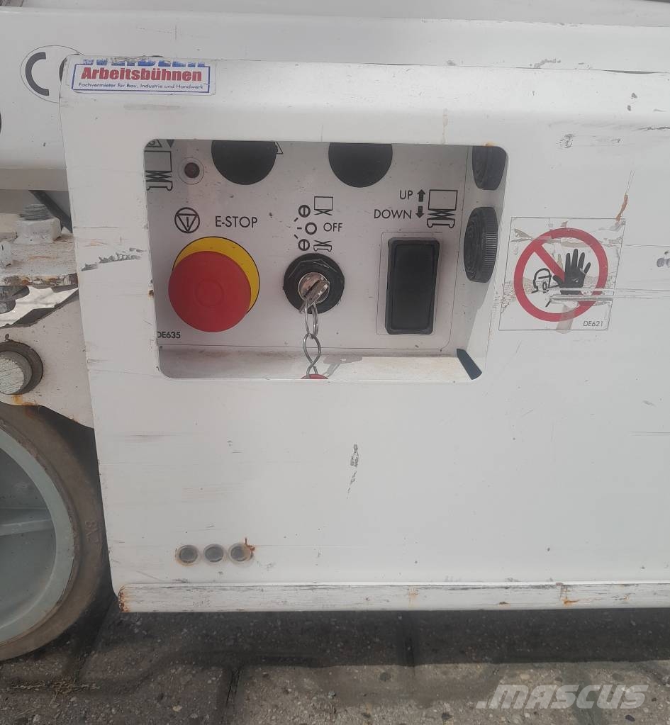  Custom Equipment P830CE Plataformas tijera