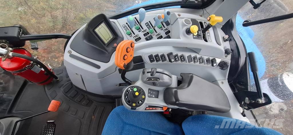 New Holland T 6080 RC Traktori